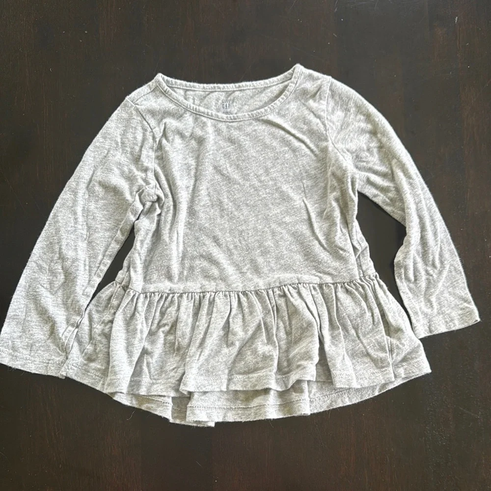 GAP Gray Long Sleeve Peplum Tee